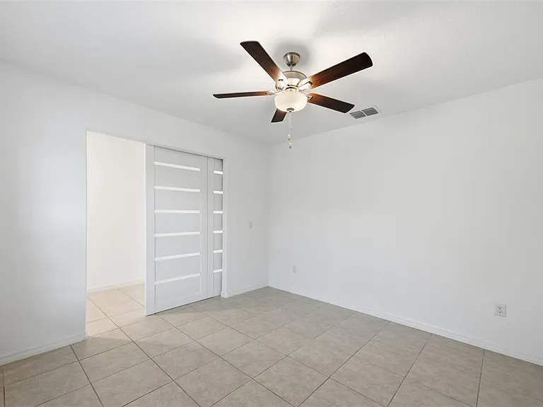 12860 Tripoli Ave — Photo 4