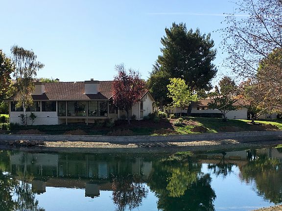 2nd image of 8425 Beaujolais Ct
