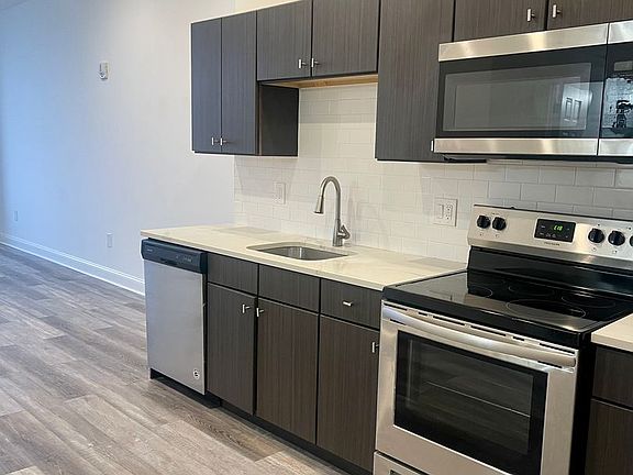 5th image of 6800 Market St #510