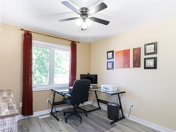4th image of 2432 Festival Ave
