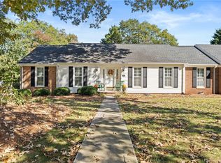 4588 Coach Hill Dr, Greenville, SC 29615