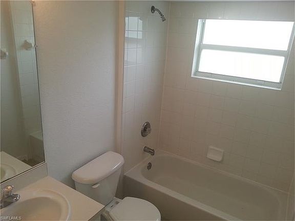 5th image of 3318 8th St W Unit 3