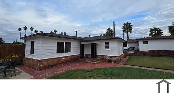 104 Peyri Dr — Photo 1