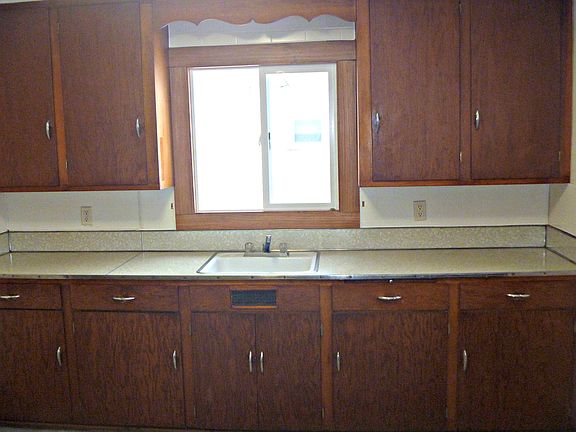 5th image of 1368 Tonti St