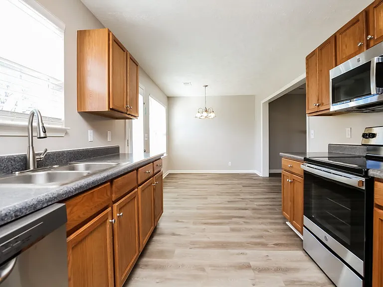 1111 Nahanee Ct — Photo 9