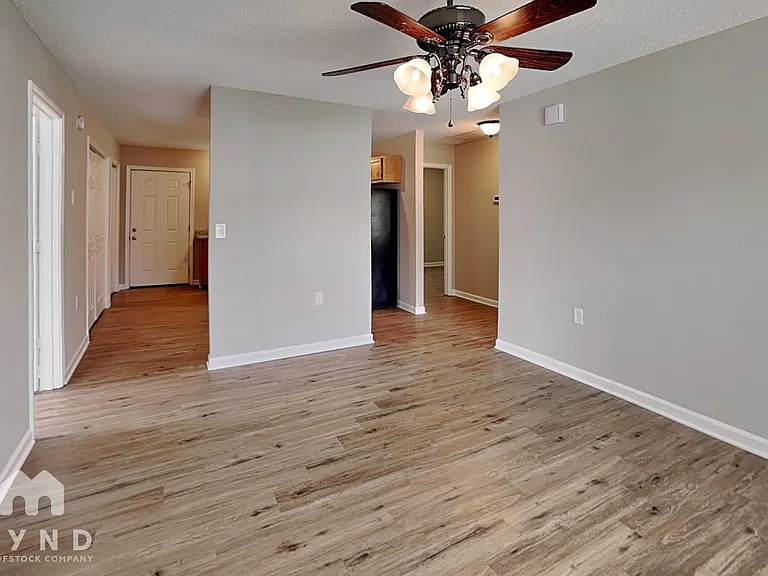 820 Clarence Jordan Ct — Photo 8