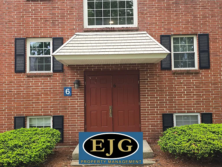 6 Louisburg Sq #8 — Photo 46