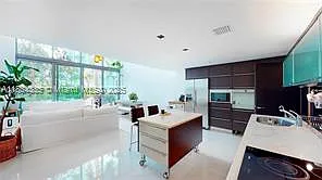 6000 Collins Ave #124 — Photo 3