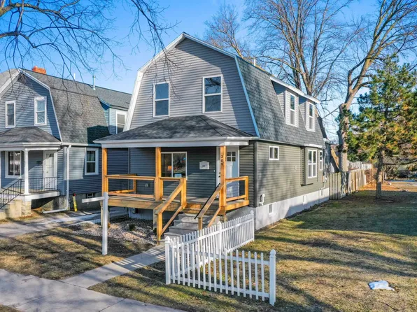 309 S Van Buren St, Green Bay, WI 54301
