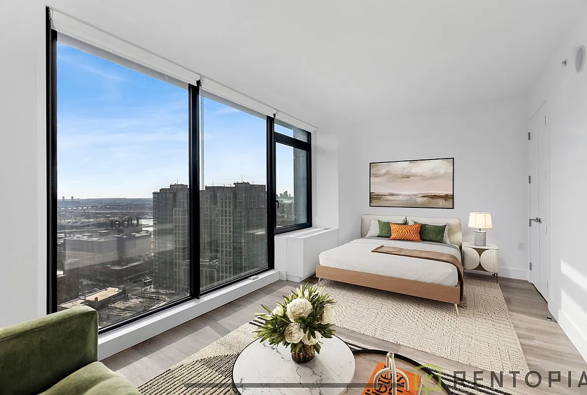 224 East 135th Street 2109S