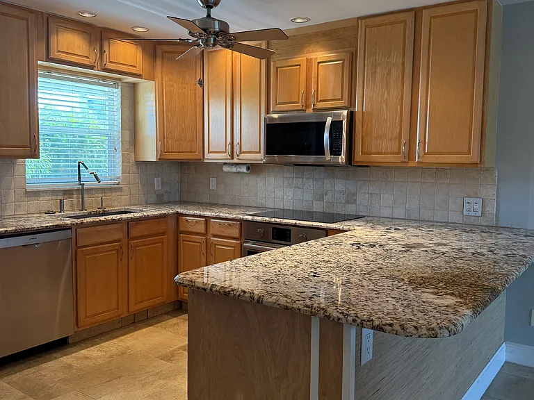 200 N El Mar Dr #205A — Photo 2