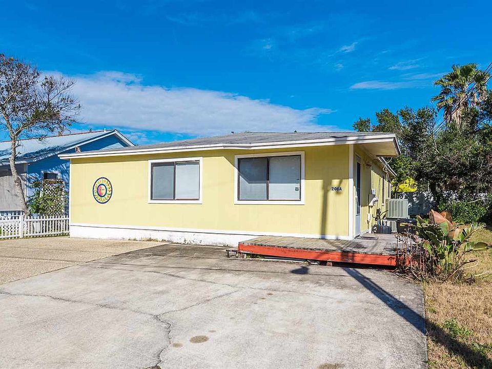 1st image of 206 10th St