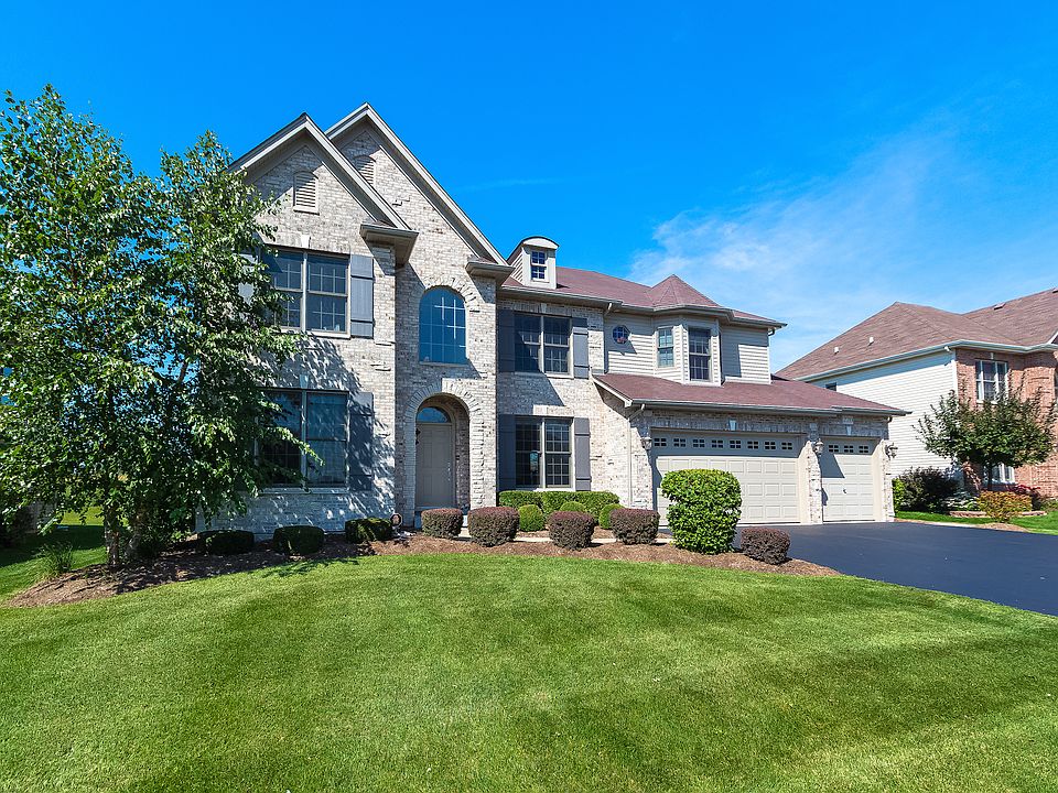 1st image of 220 Pleasant Dr