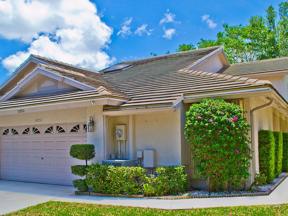 1st image of 10952 Stafford Cir S
