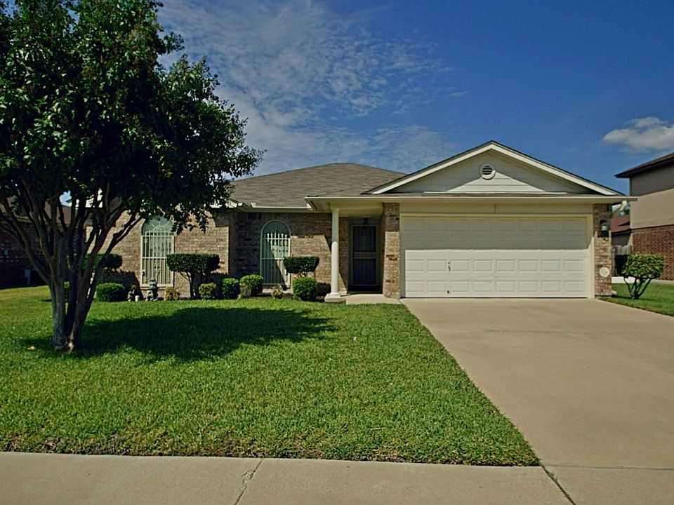 1st image of 2111 Schottische Ln