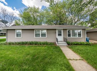 102 George St, Morris, IL 60450