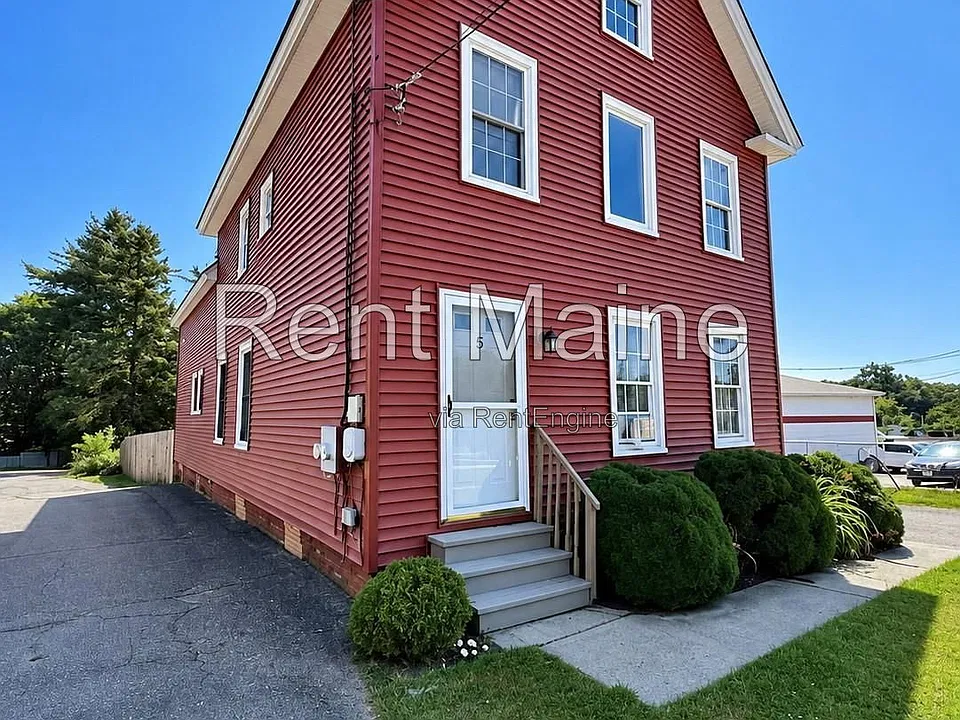 5 Halifax St #2