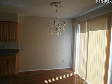 4th image of 5541 Bretton Ct #B1