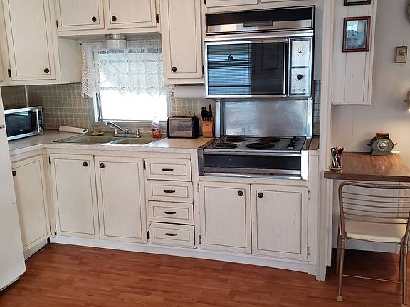 3rd image of 1502 25th Avenue Dr W