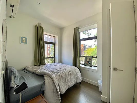 Rented by Simply Brooklyn Realty Inc | media 31