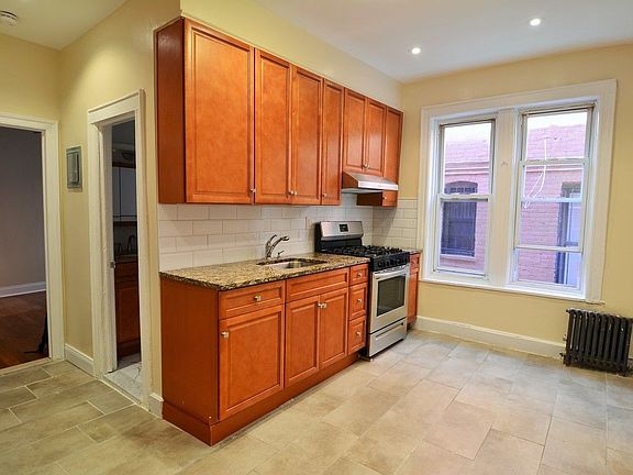 2nd image of 548 Van Siclen Ave APT 1F