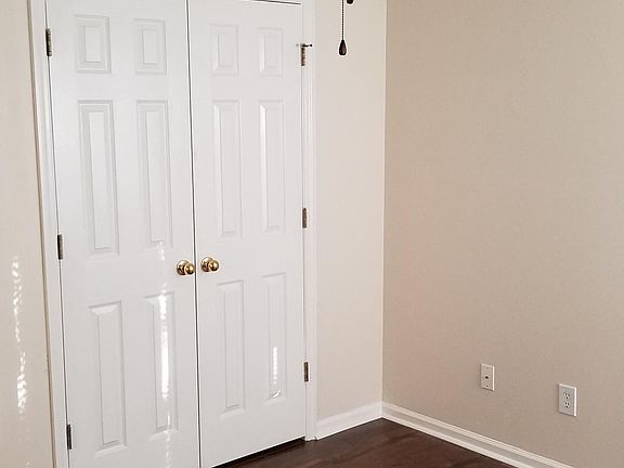 4th image of 2443 Stingray Blvd