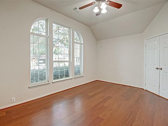 5th image of 24619 Queensfield Ct