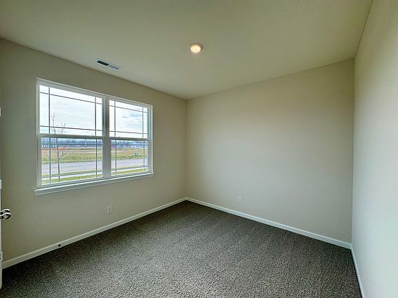 3rd image of 6254 Tacoma Blvd