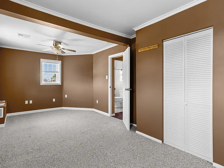 1024 Washington St — Photo 17
