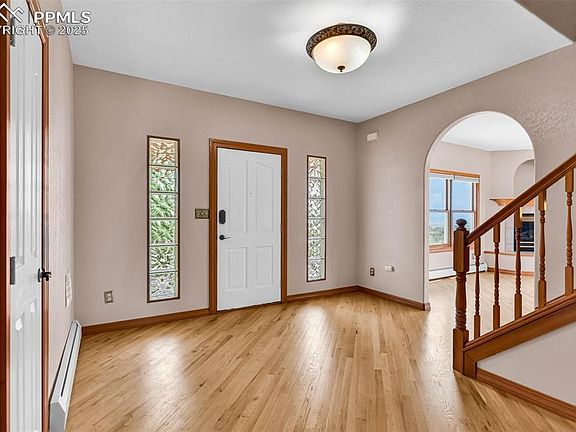 3rd image of 65 W Linden Ave