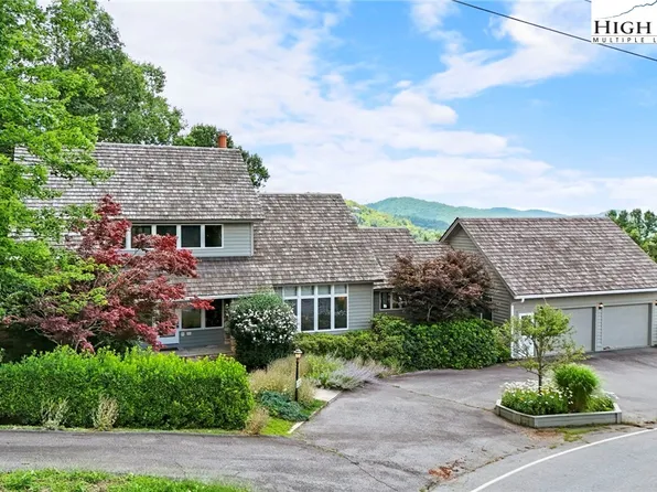 1860 Hickory, Boone, NC 28607