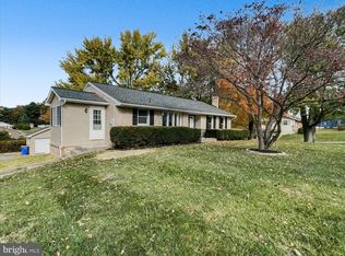 91 Sunset Dr, Hanover, PA 17331