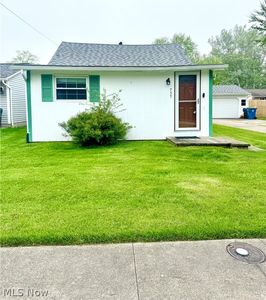 757 Dunny Ave, Sheffield Lake, OH, 44054
