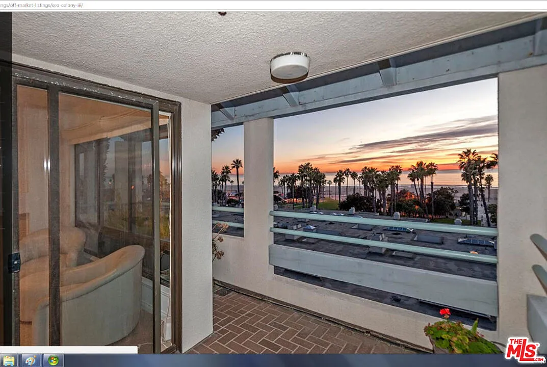 Building Photo - 110 Ocean Park Blvd #502