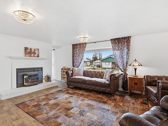 5th image of 41914 Robert Rd