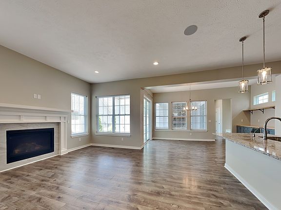 4th image of 15475 Edenvale Dr