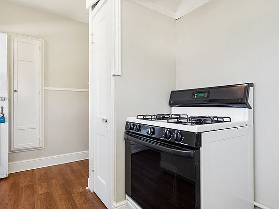 5th image of 504 Gladstone Blvd #506