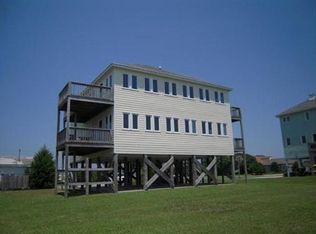 180 Cedar Point Blvd, Cedar Pt, NC 28584