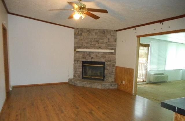 2nd image of 321 E Brushy Valley Dr