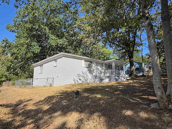 3rd image of 3424 Zion St