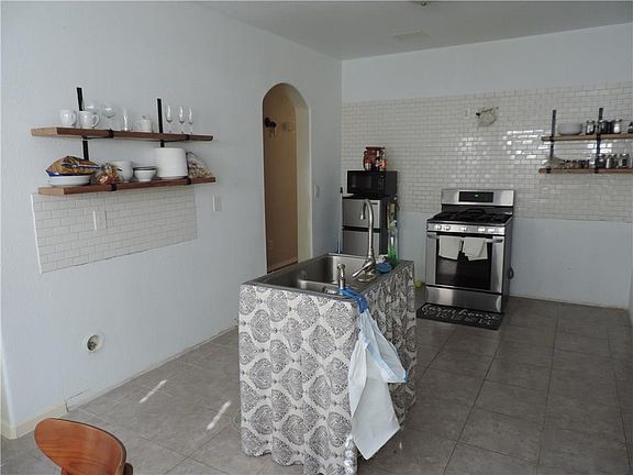 4th image of 608 Paseo Sereno Dr