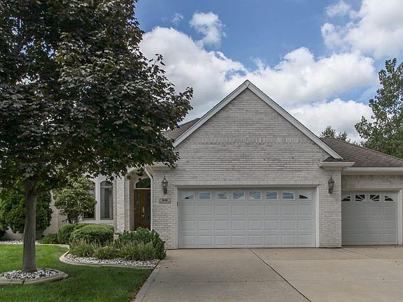 3rd image of 4246 Dartmoor Dr