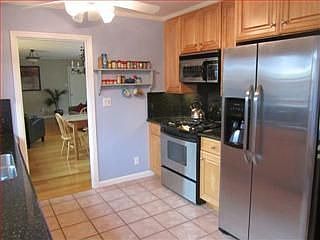 5th image of 1464 Oakhurst Ave