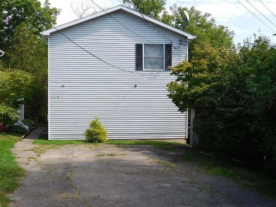 2nd image of 1104 Hazel Ave