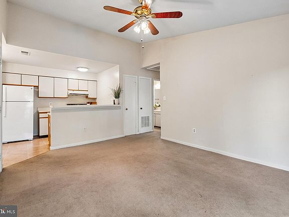 4th image of 8647 Beekman Pl Unit D