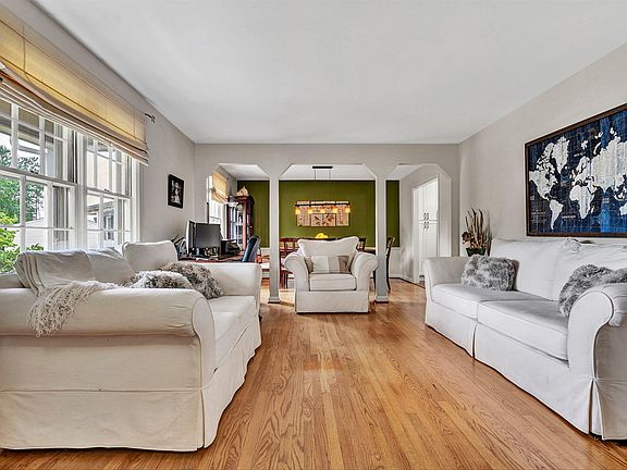 4th image of 3730 London Cir