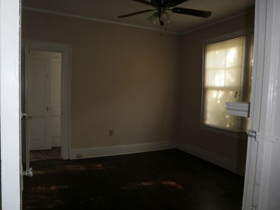 5th image of 813 S Manning St