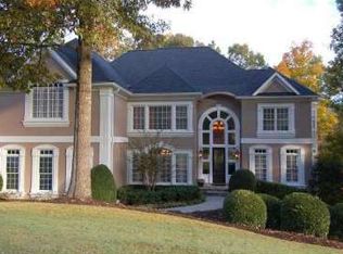 230 N Smead Ct, Roswell, GA 30076