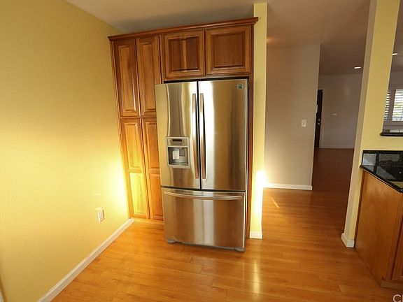 5th image of 8829 Clarinda Ave