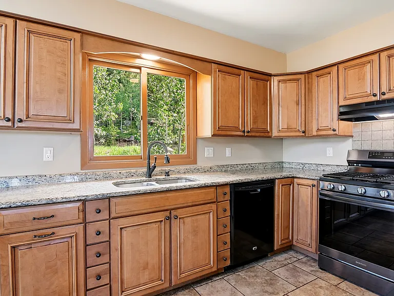 10228 Christopher Dr — Photo 9